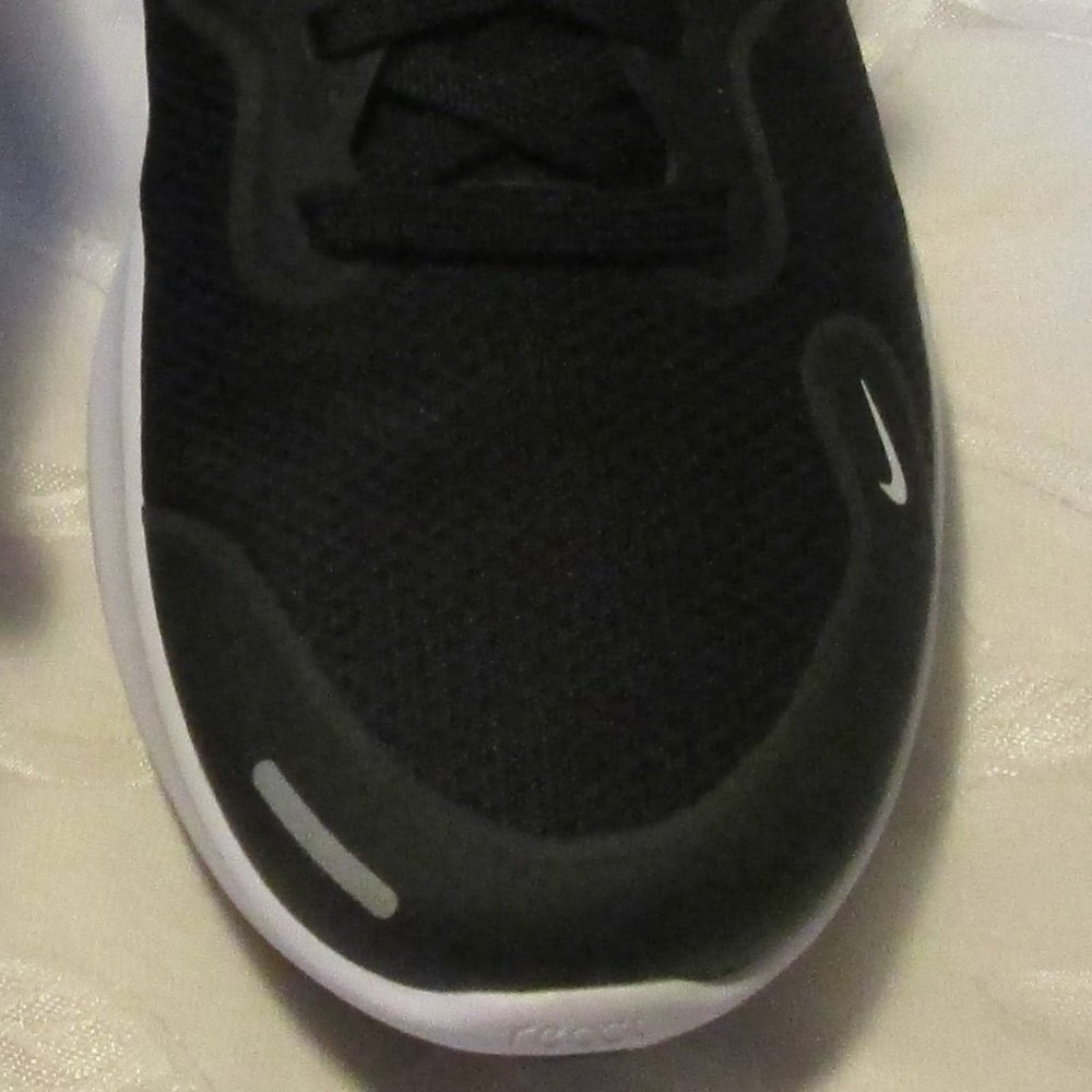 #SOLD# NIKE MEN’S REACT MILER – NWT 9 - Picture 12 of 12